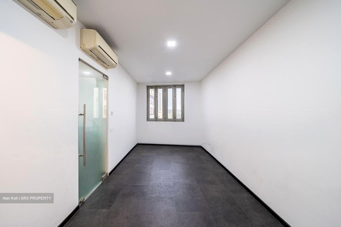 Geylang Road (D14), Shop House #575780691